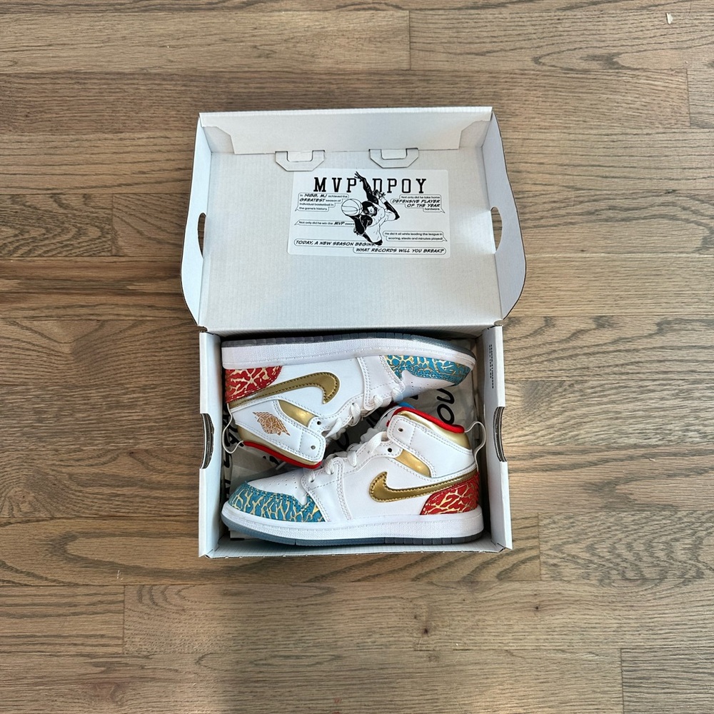 Kids Jordan 1 Mid Sneaker School NC to Chicago Sneakers in original boxes